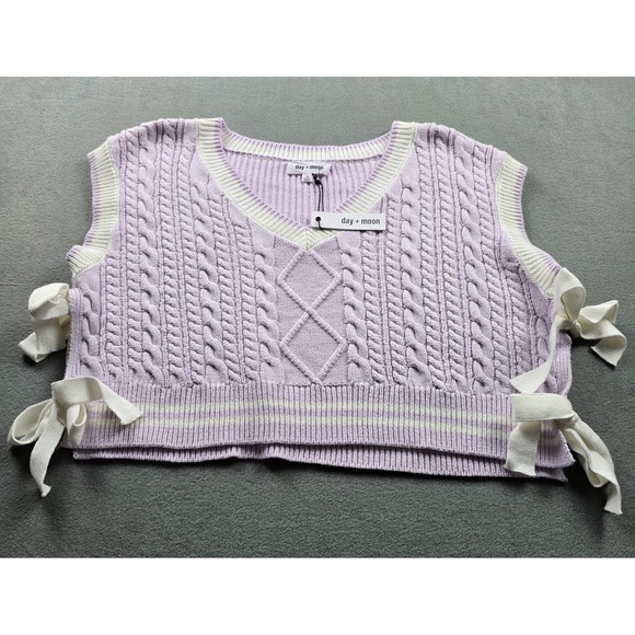 Day + Moon Sweaters - Day + Moon Lavender Cable Knit Sweater Vest Side Bow Ties V-Neck Large A2943